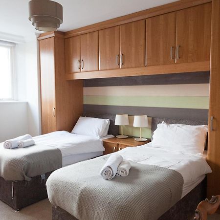 Weekly & Monthly Stays In Penthouse For Contractors Or Leisure Single Or Superking Beds Available Birkenhead Eksteriør billede